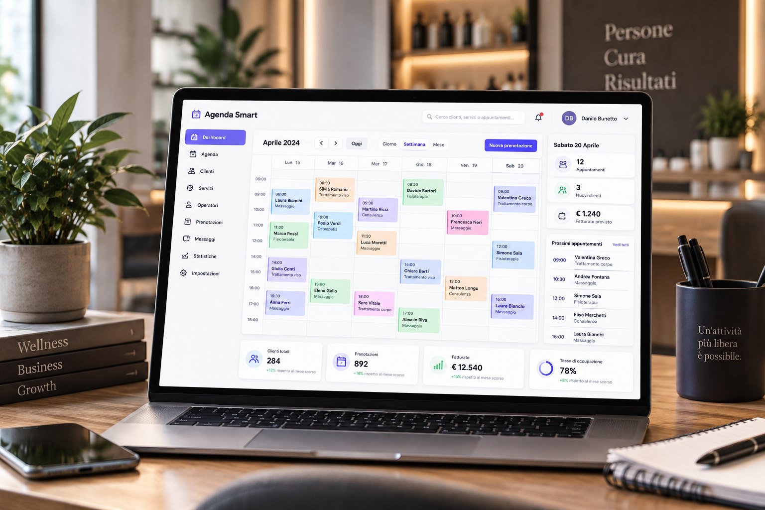 Il gestionale Agenda Smart su un portatile: l'agenda della settimana, i clienti e gli appuntamenti di oggi